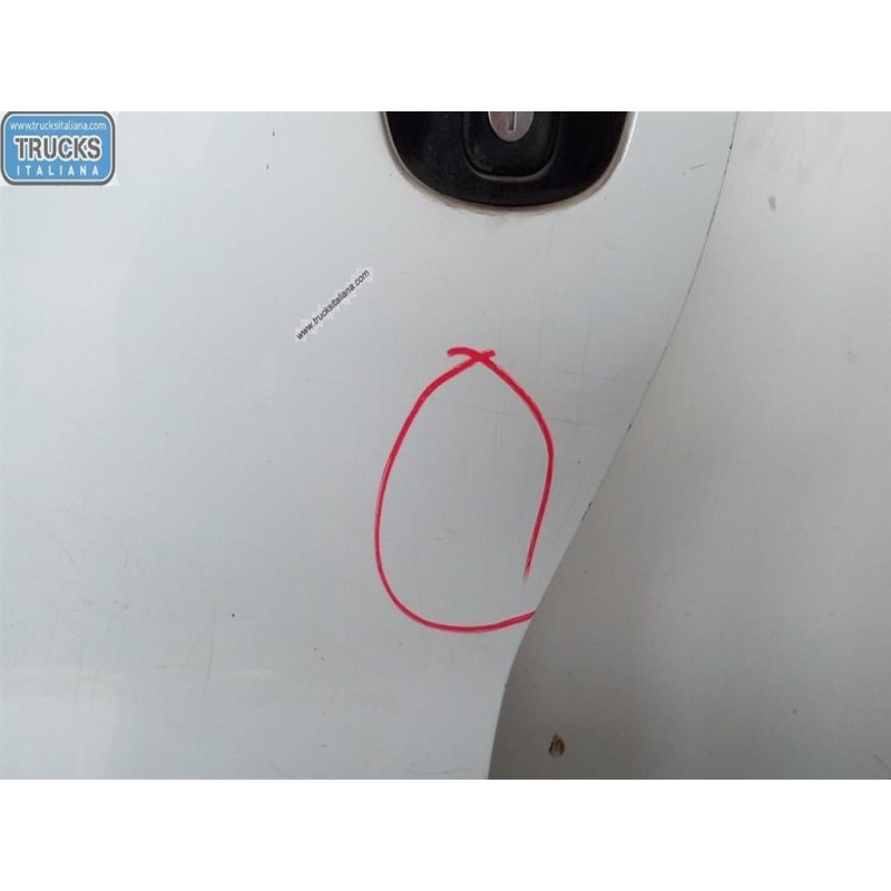 OPEL van PORTA ANTERIORE SINISTRA OPEL van Vivaro A 2002>2006 usato