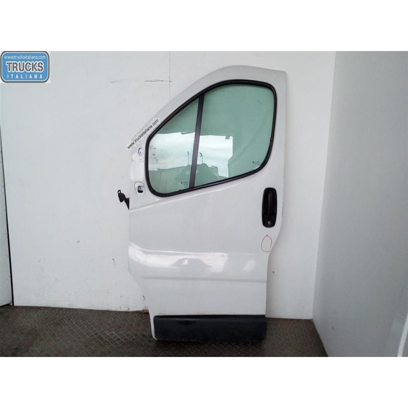 OPEL van PORTA ANTERIORE SINISTRA OPEL van Vivaro A 2002>2006 usato