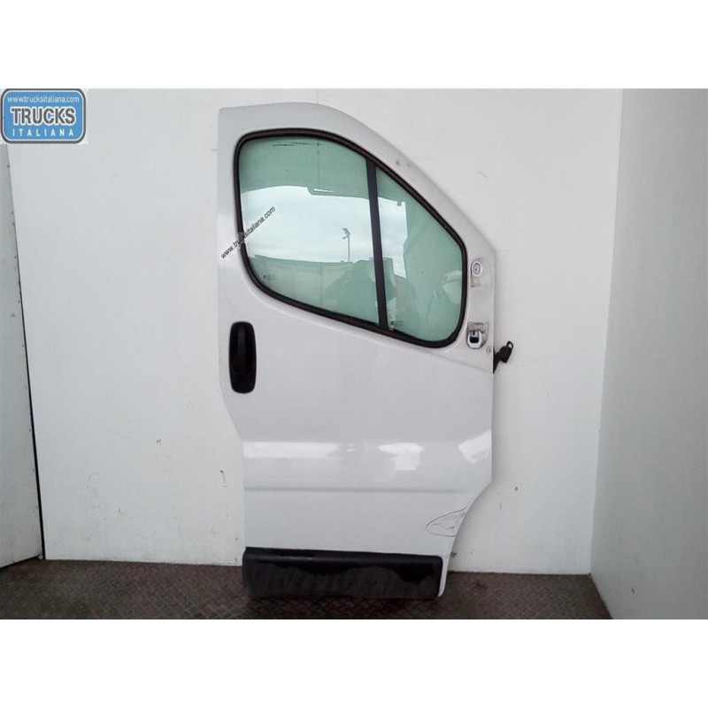OPEL van RIGHT FRONT DOOR  OPEL van Vivaro A 2002>2006 used