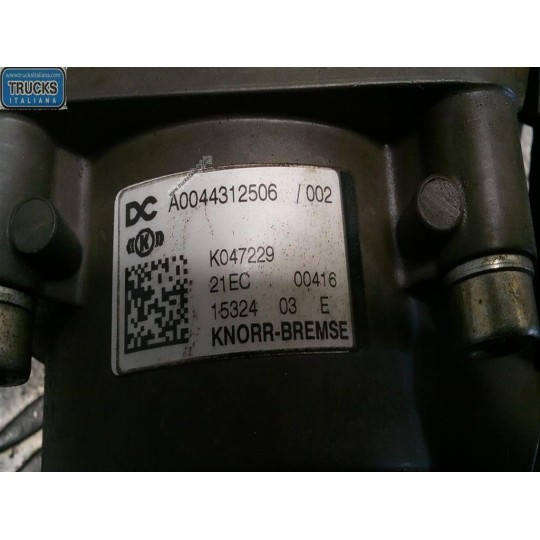 VARIE FRENI 2 MERCEDES-BENZ truck Atego euro 6 2014> usato