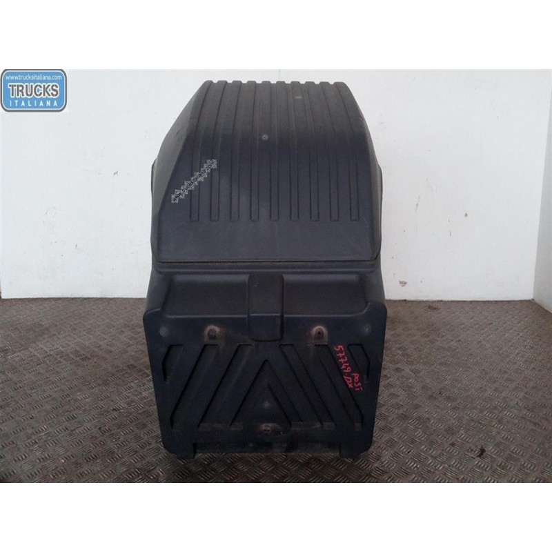 MERCEDES-BENZ truck PARAFANGO POSTERIORE DESTRO MERCEDES-BENZ truck Atego euro 6 2014> usato