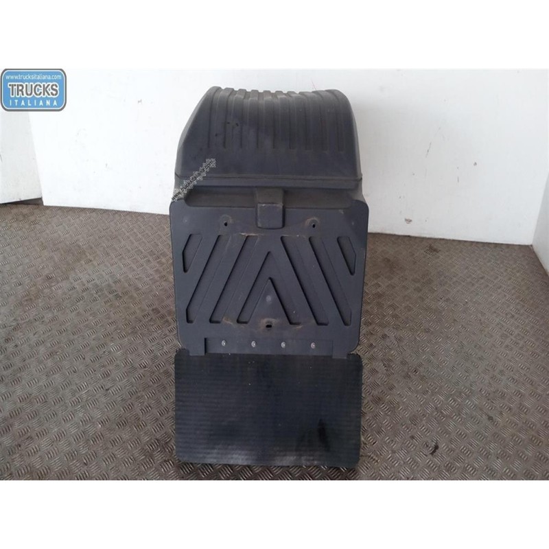 MERCEDES-BENZ truck PARAFANGO POSTERIORE SINISTRO MERCEDES-BENZ truck Atego euro 6 2014> usato