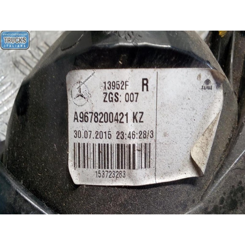 MERCEDES-BENZ truck FARO ANT LED DESTRO MERCEDES-BENZ truck Atego euro 6 2014> usato