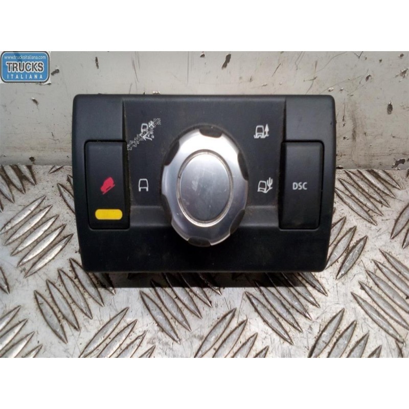 LAND ROVER INTERRUTTORI E PULSANTI ABITACOLO LAND ROVER Freelander 2006>2010 usato