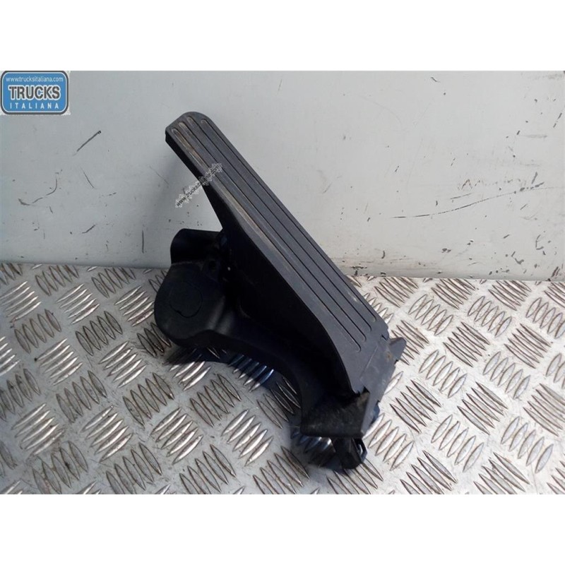 VOLKSWAGEN ELETRONIC THROTTLE PEDAL  VOLKSWAGEN Touran 2010> used