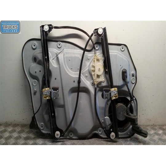 ALZA VETRI ANTERIORI DESTRO VOLKSWAGEN Touran 2010> usato