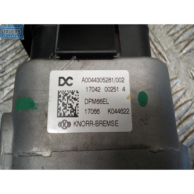 MERCEDES-BENZ truck EMERGENCY LEVER  MERCEDES-BENZ truck Actros euro 6 2014>2021 used