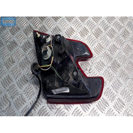 FARO POSTERIORE INTERNO DESTRO RENAULT Megane 2014>2016 usato