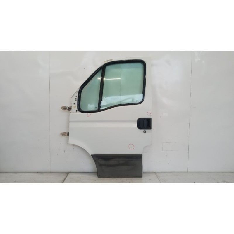 IVECO PORTA ANTERIORE SINISTRA IVECO Daily 2000>2006 usato