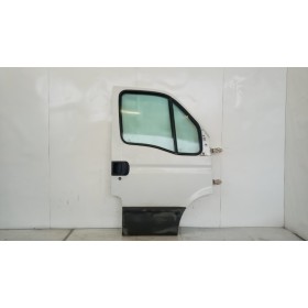 RIGHT FRONT DOOR  IVECO...