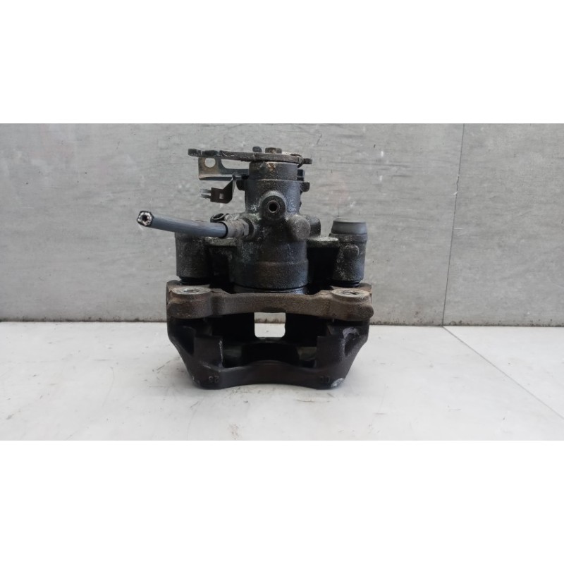 IVECO PINZA POSTERIORE SINISTRA IVECO Daily 2000>2006 usato