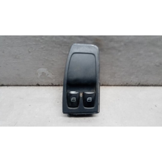 INTERRUTTORI E PULSANTI ALZAVETRI SMART Fortwo 2007>2015 usato