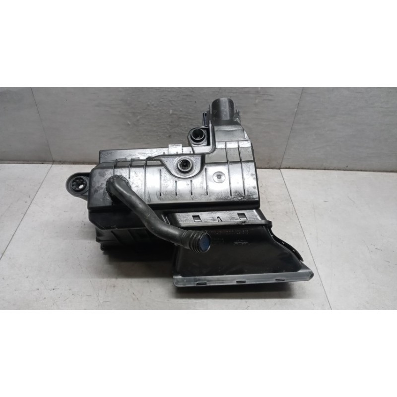 VOLKSWAGEN SCATOLA FILTRO VOLKSWAGEN Polo 2017>2021 usato