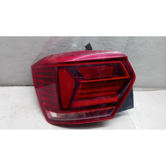 FARO POSTERIORE ESTERNO SINISTRO VOLKSWAGEN Polo 2017>2021 usato