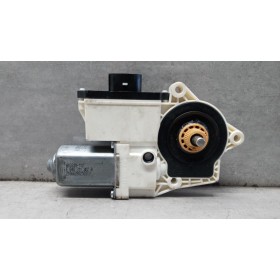 FRONT RIGHT POWERED WINDOWS...