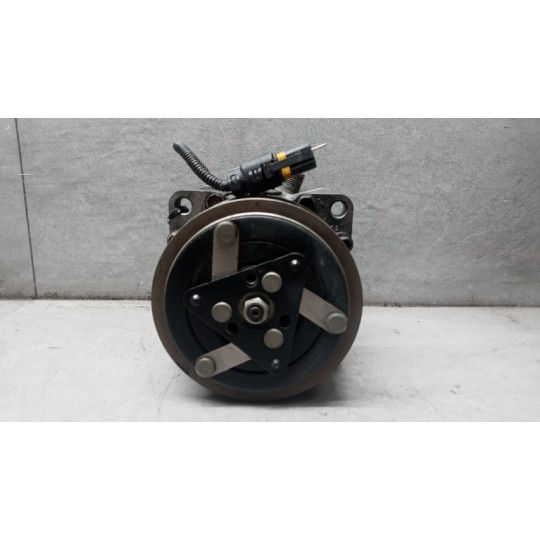 COMPRESSORE ARIA CONDIZIONATA MAN TGS usato