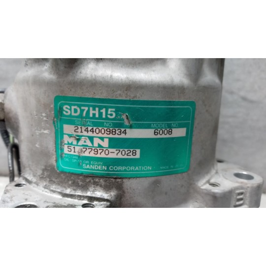 AIR CONDITIONER COMPRESSOR MAN TGS used