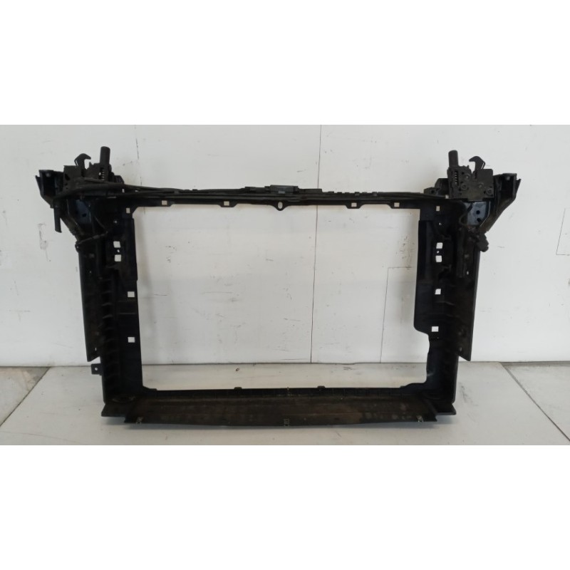 VOLKSWAGEN RIVESTIMENTO ANTERIORE COMPLETO VOLKSWAGEN Polo 2017>2021 usato