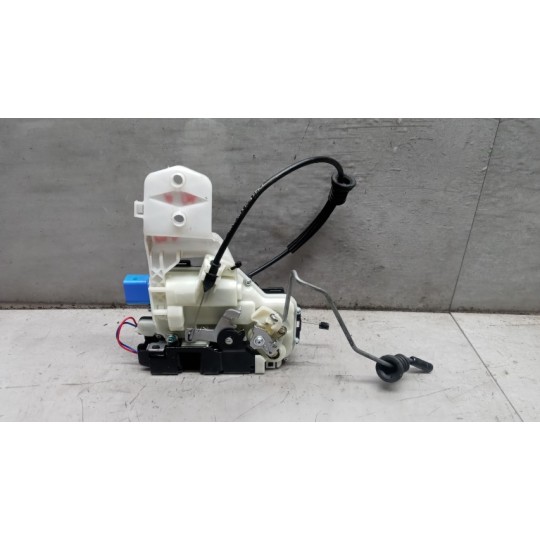 SERRATURA SCROCCO VOLKSWAGEN Polo 2005>2009 usato