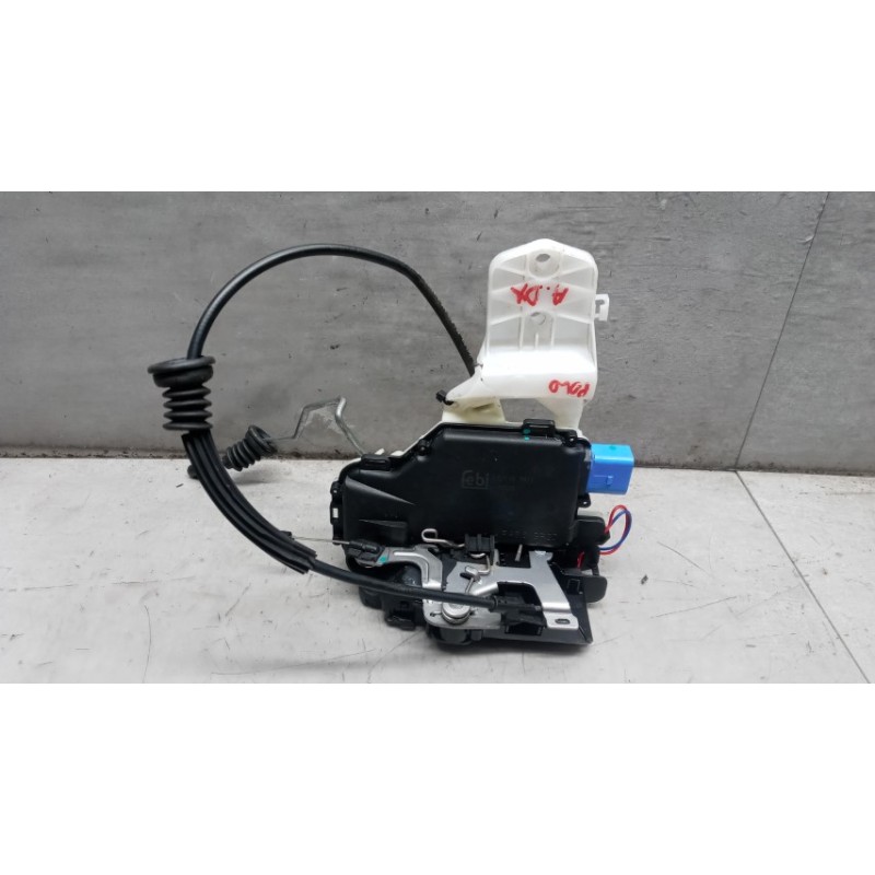 VOLKSWAGEN SERRATURA SCROCCO VOLKSWAGEN Polo 2005>2009 usato