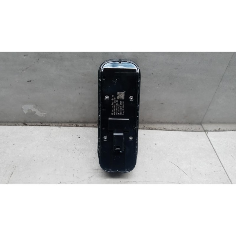 MERCEDES-BENZ INTERRUTTORI E PULSANTI ALZAVETRI MERCEDES-BENZ Classe A (W177) 2018> usato