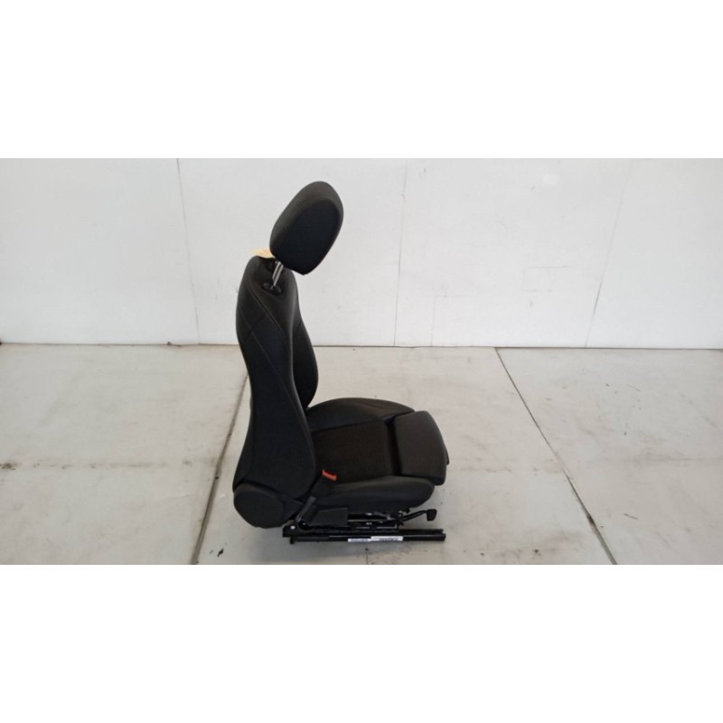 MERCEDES-BENZ KIT SELLERIA MERCEDES-BENZ Classe A (W177) 2018> usato