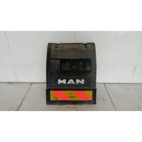 RIGHT REAR MUDGUARD 
 MAN...