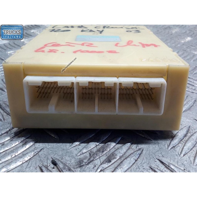 TOYOTA VARIOUS CONTROL UNITS A  TOYOTA Land Cruiser 120/125 used