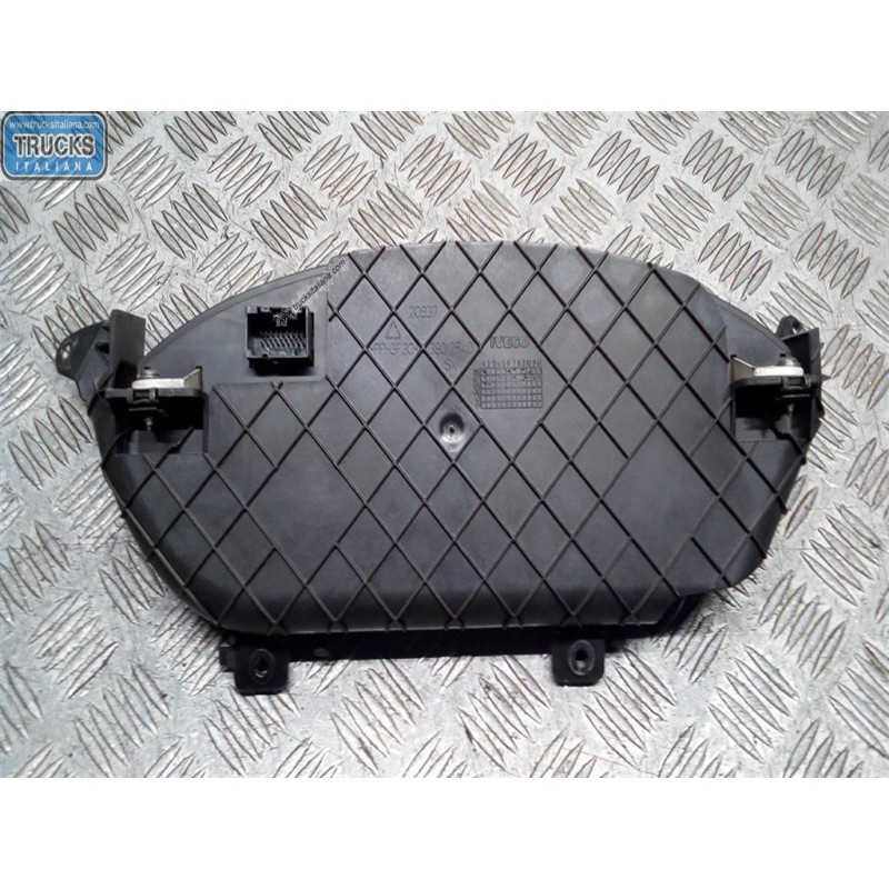 IVECO QUADRO STRUMENTI IVECO Daily 2006>2009 usato
