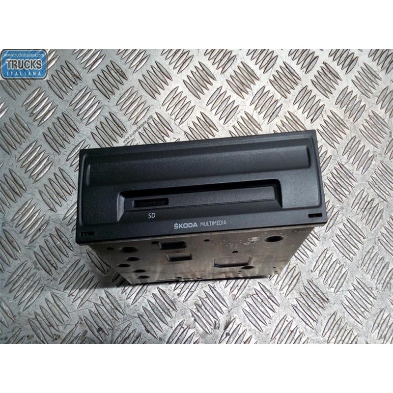 SKODA CAR RADIO SKODA Fabia 2014> (NJ) used