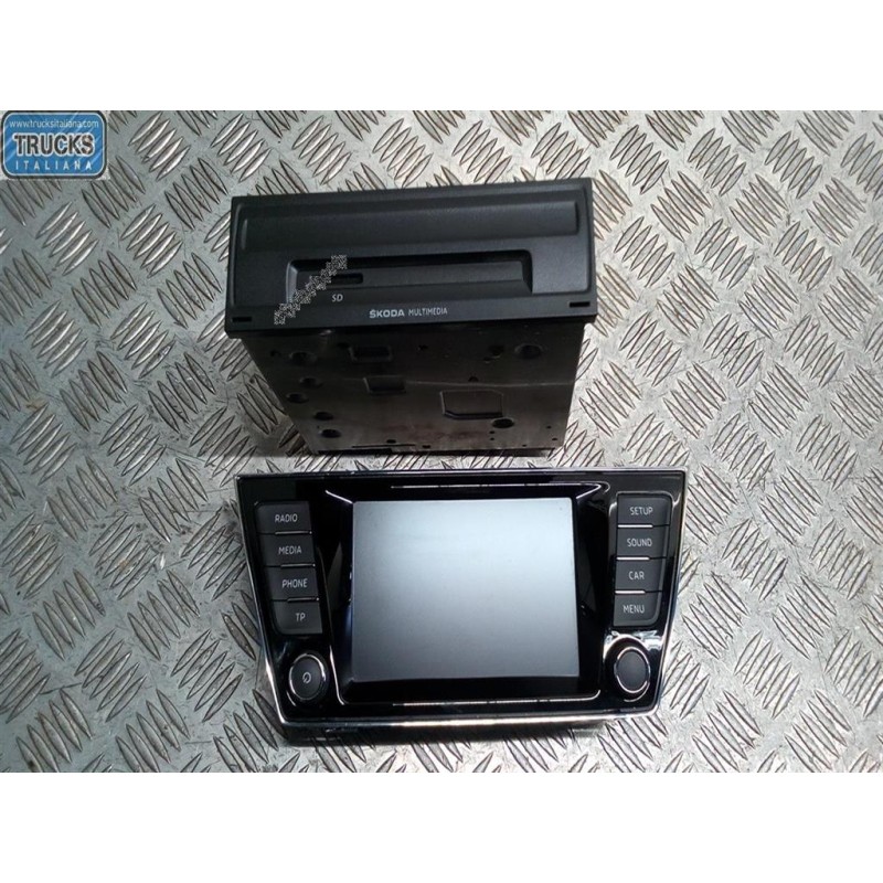 SKODA CAR RADIO SKODA Fabia 2014> (NJ) used