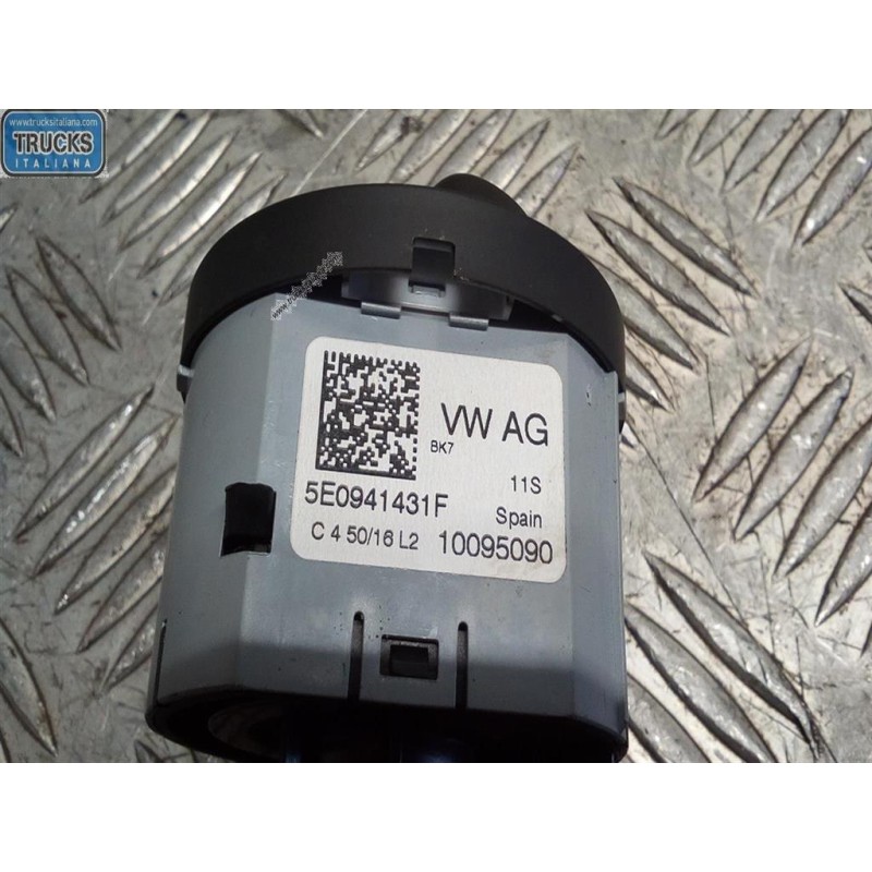 SKODA BLOCCO LUCI SKODA Fabia 2014> (NJ) usato