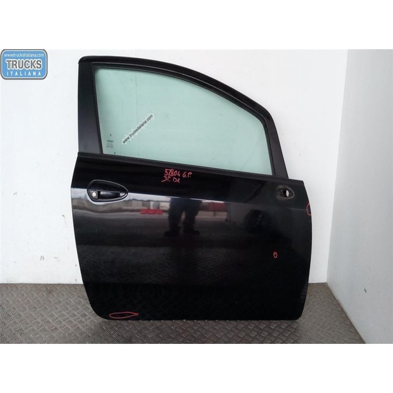 FIAT RIGHT FRONT DOOR  FIAT F.Grande Punto 2005>2012 used