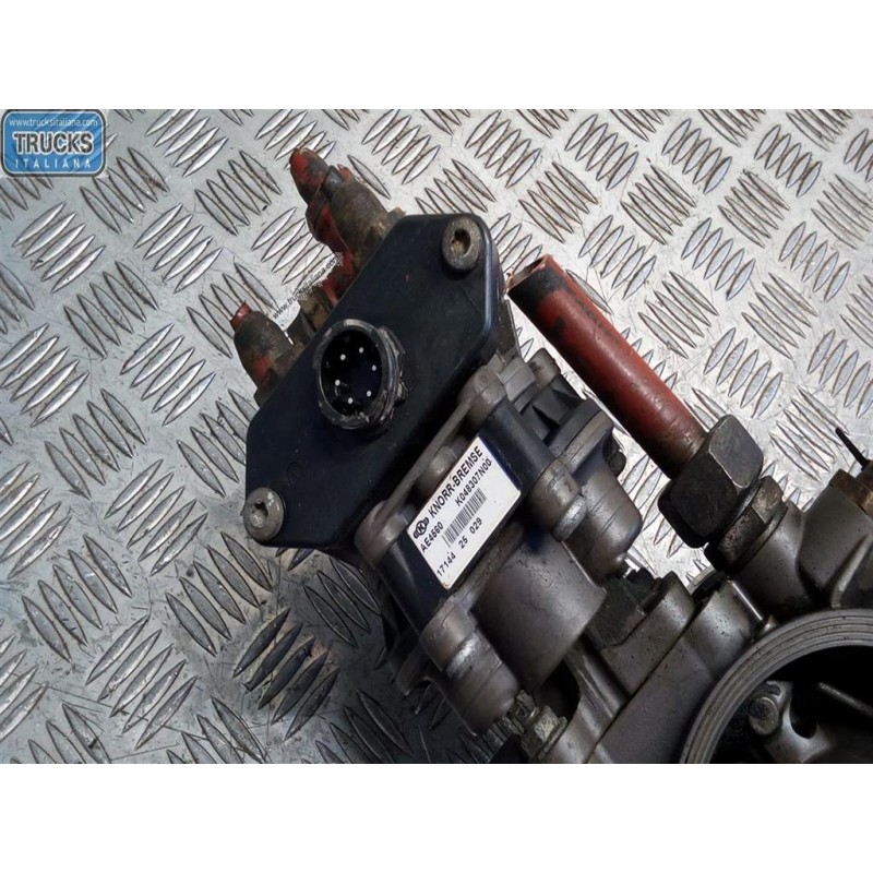 IVECO ESSICCATORE IVECO Stralis 2003>2007 usato