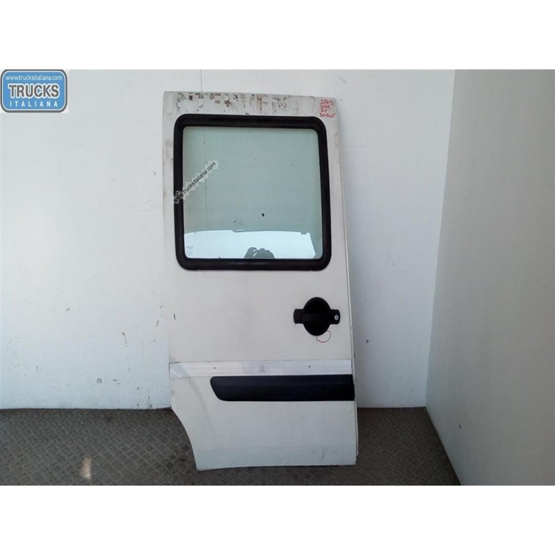 FIAT RIGHT SIDE SLIDING DOOR FIAT Doblo' 2005>2009 used