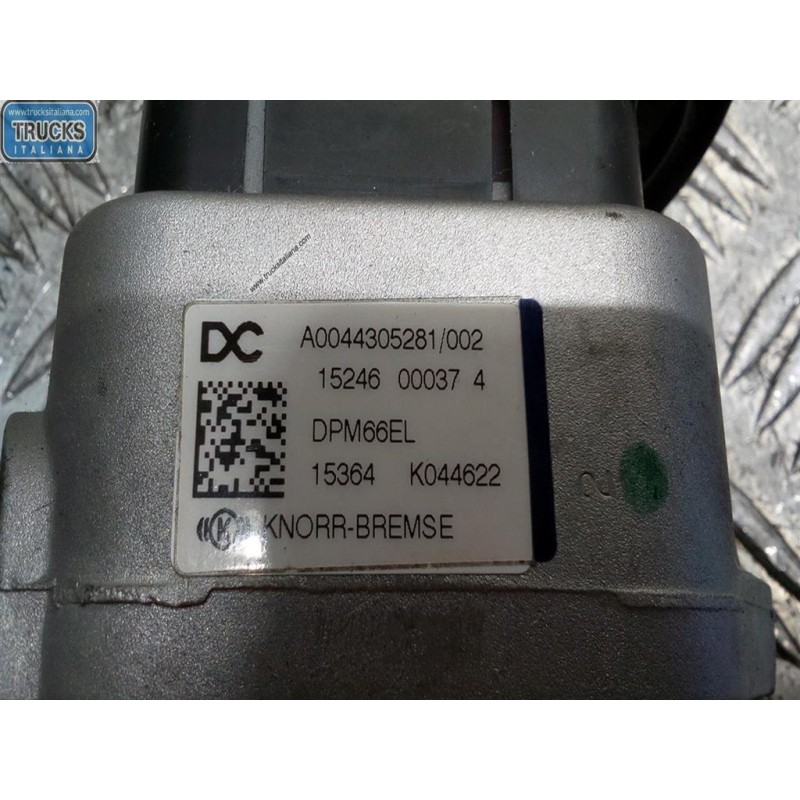 MERCEDES-BENZ truck LEVA EMERGENZA MERCEDES-BENZ truck Actros euro 6 2014>2021 usato