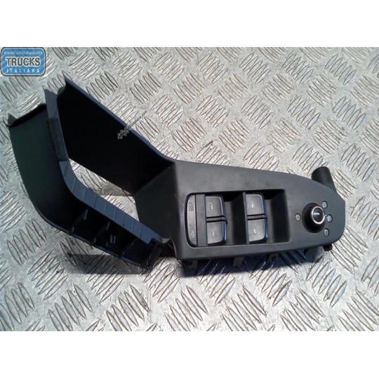 INTERRUTTORI E PULSANTI ALZAVETRI AUDI A4 2011>2015 usato