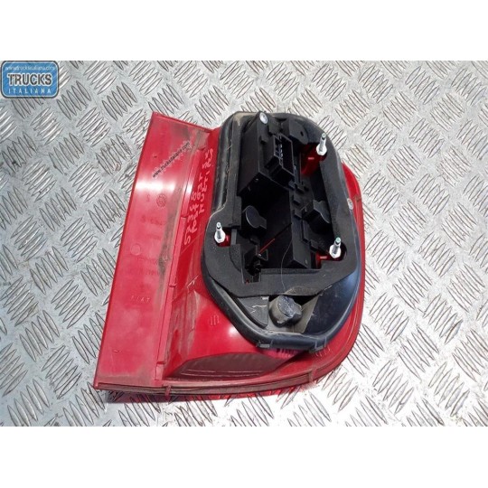 FARO POSTERIORE ESTERNO SINISTRO FIAT Multipla 2004>2010 usato