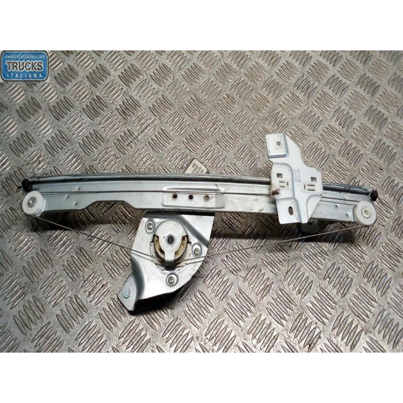 DACIA FRONT RIGHT POWERED WINDOWS  DACIA Duster 2010>2013 used