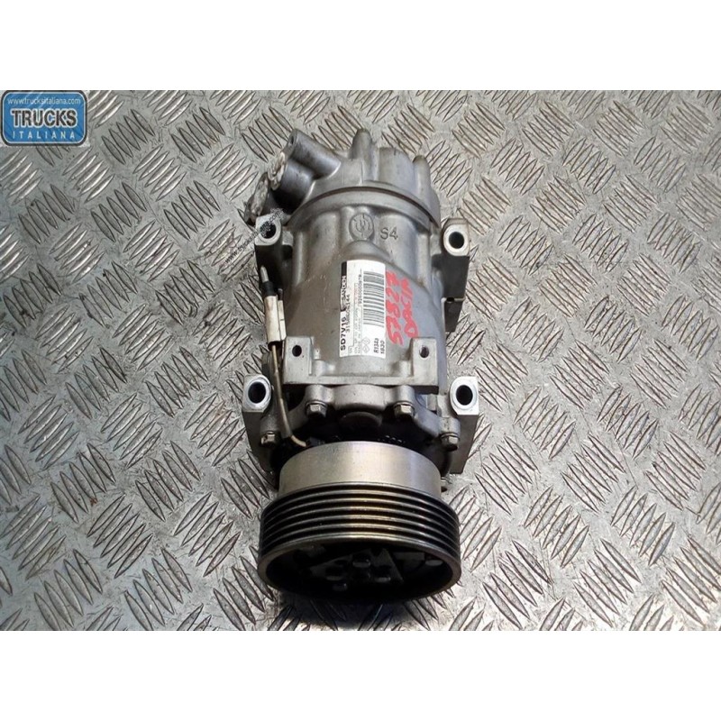 DACIA COMPRESSORE ARIA CONDIZIONATA DACIA Duster 2010>2013 usato