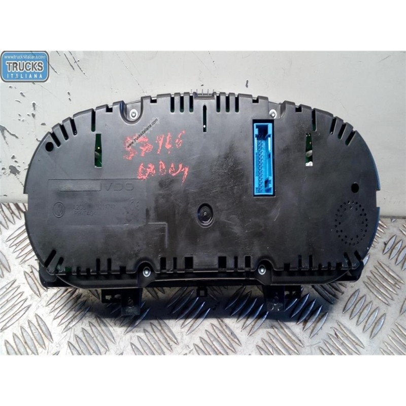 VOLKSWAGEN van QUADRO STRUMENTI VOLKSWAGEN van Caddy 2010>2015 usato