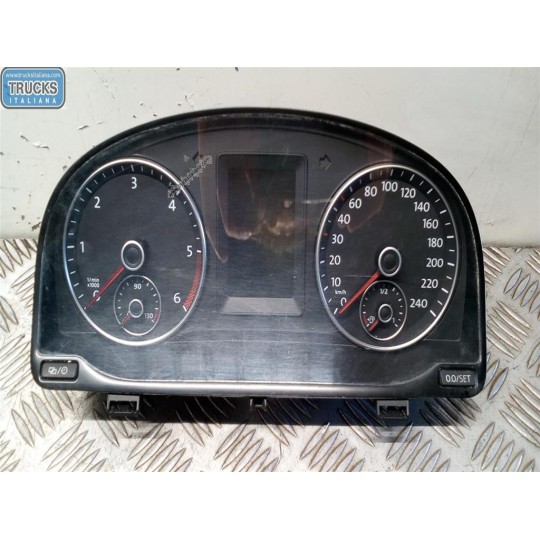 QUADRO STRUMENTI VOLKSWAGEN van Caddy 2010>2015 usato