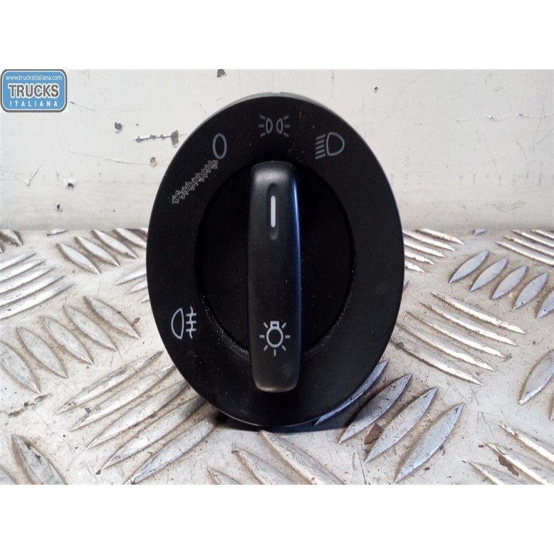 VOLKSWAGEN van BLOCK LOGHTS  VOLKSWAGEN van Caddy 2010>2015 used