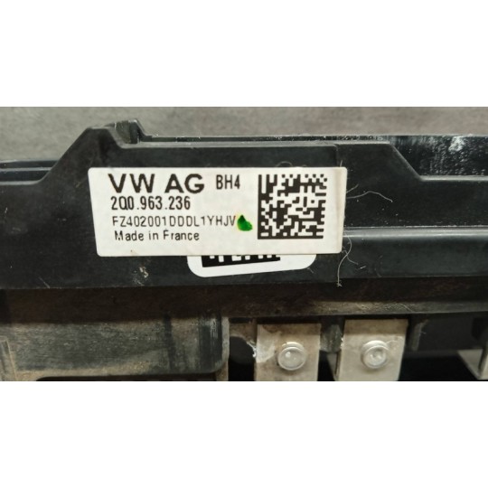 RADIATORE RISCALDAMENTO INTERNO VOLKSWAGEN Polo 2017>2021 usato