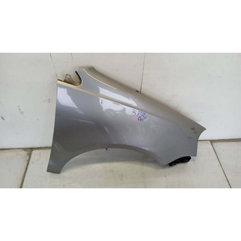 VOLKSWAGEN RIGHT FRONT MUDGUARD  VOLKSWAGEN Polo 2005>2009 used