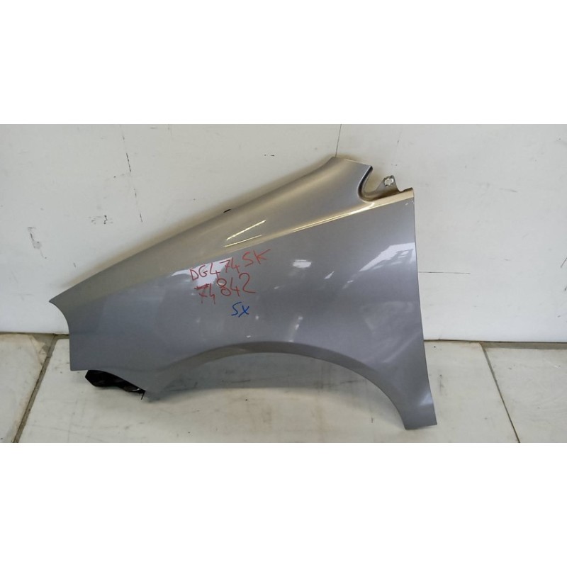 VOLKSWAGEN LEFT FRONT MUDGUARD  VOLKSWAGEN Polo 2005>2009 used