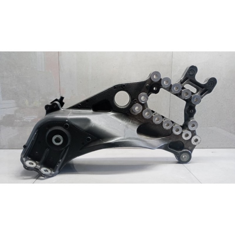 MERCEDES-BENZ truck SUPPORTO SOSPENSIONI MERCEDES-BENZ truck Actros euro 6 2014>2021 usato