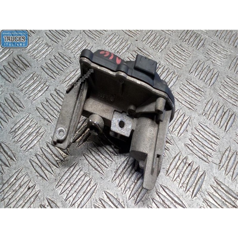 MERCEDES-BENZ CORPO FARFALLATO MERCEDES-BENZ Classe A (W176) 2012>2014 usato