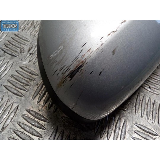 RETROVISORE ELETTRICO DESTRO HYUNDAI i30 2007>2010 usato