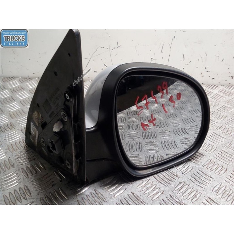 HYUNDAI RETROVISORE ELETTRICO DESTRO HYUNDAI i30 2007>2010 usato